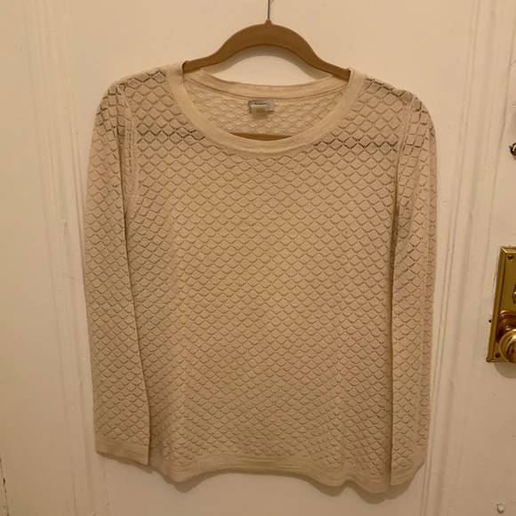 Beautiful cream lattice work sweater - Picture 3 of 7